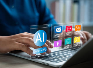 Aloitteleva kryptosijoittaja tutustuu tekoälypohjaisen automatisoidun kaupankäynnin perusteisiin